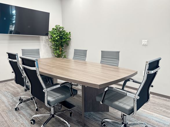 Regus - Sugarland - University Blvd