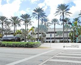 240 Crandon - Boulevard