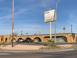Retail property in Glendale, AZ