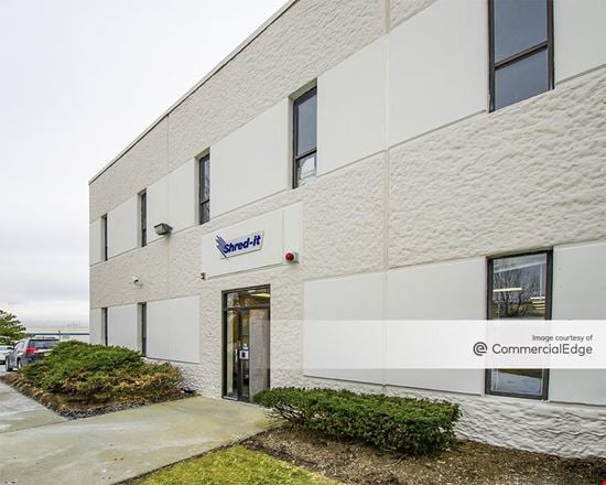 Fox Hill Industrial Park - 71-91 Walsh Drive