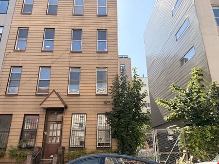 Multi-Family space for Sale at 142 N 11th St in Brooklyn
