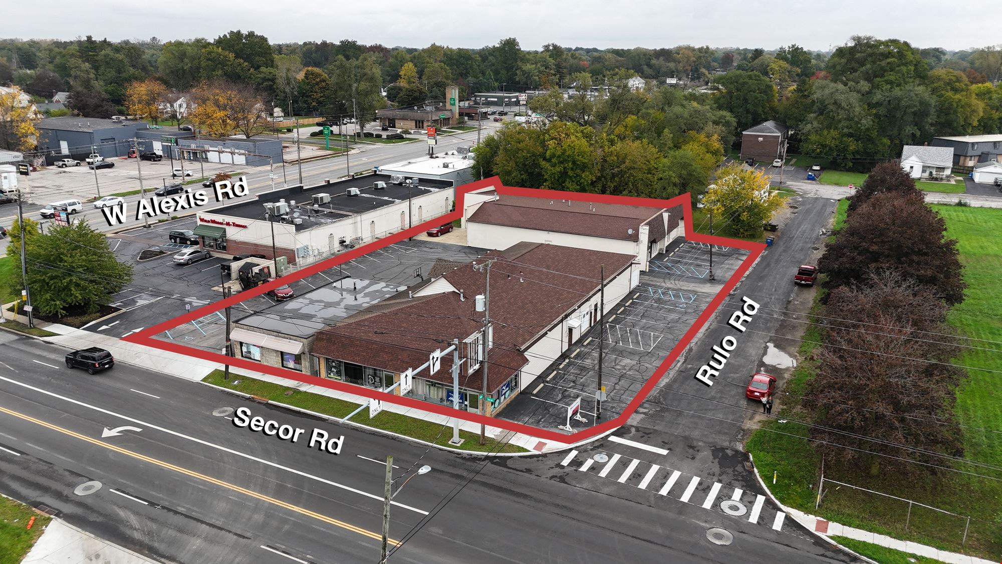 5750-5758 Secor Rd