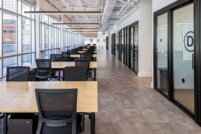 WeWork - 455 Rue Saint-Antoine Ouest