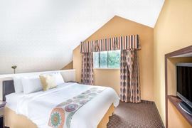 Hawthorn Suites - Dayton, OH