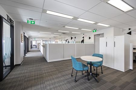 800      Space Photo Gallery 3