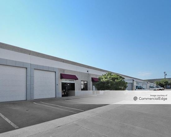 Post & Paddock Center