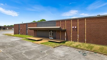 Photo of commercial space at 1887 Latham Street in Memphis