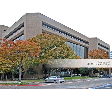 Office space for Rent at 14651 Dallas Pkwy in Dallas