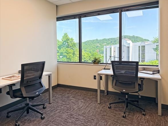 Regus - Brentwood - Summit View Drive