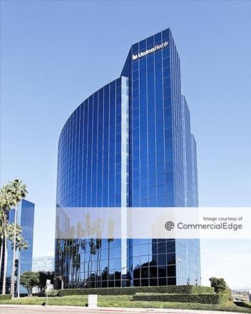La Jolla Center - 4660 La Jolla Village Drive