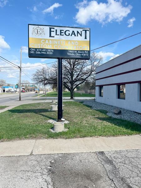 Industrial space for Rent at 1493 W. Alexis Road in Toledo