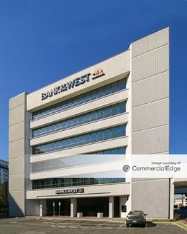900 Veterans Blvd