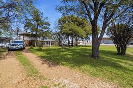 307 N Britain Rd