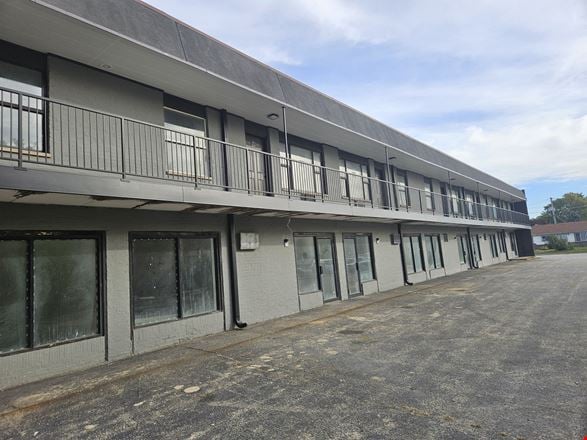 Roberts Road Move-In-Ready Spaces in Mixed-Use Building