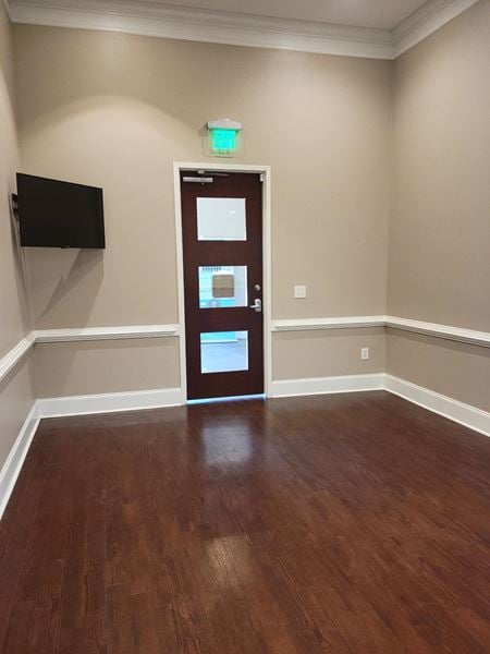 Photo of commercial space at 1360 Caduceus Way in Watkinsville