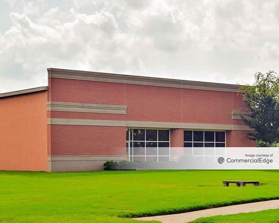 Schilling Farms Business Center