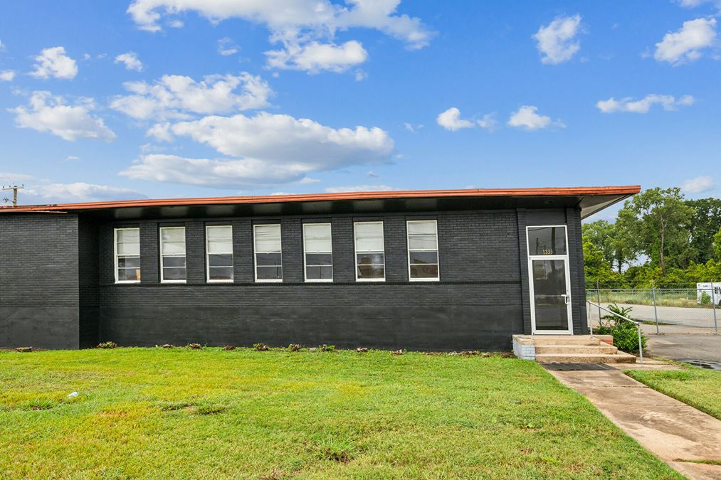 1333 N Market  St.