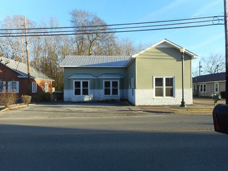 Springville Retail/Office - Building with Four Offices - Springville