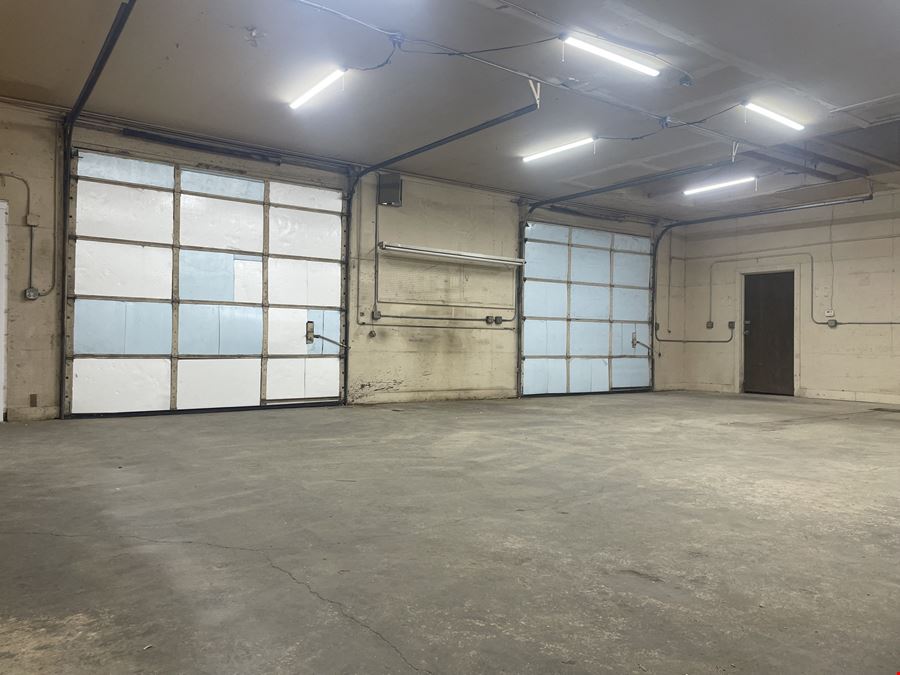329 N Walnut