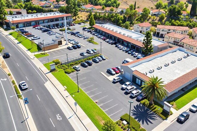 Walnut West Plaza