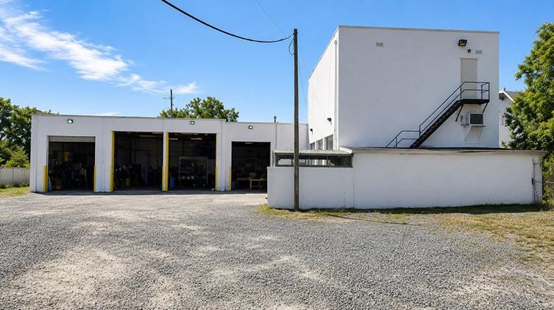 25 Eastlawn Avenue