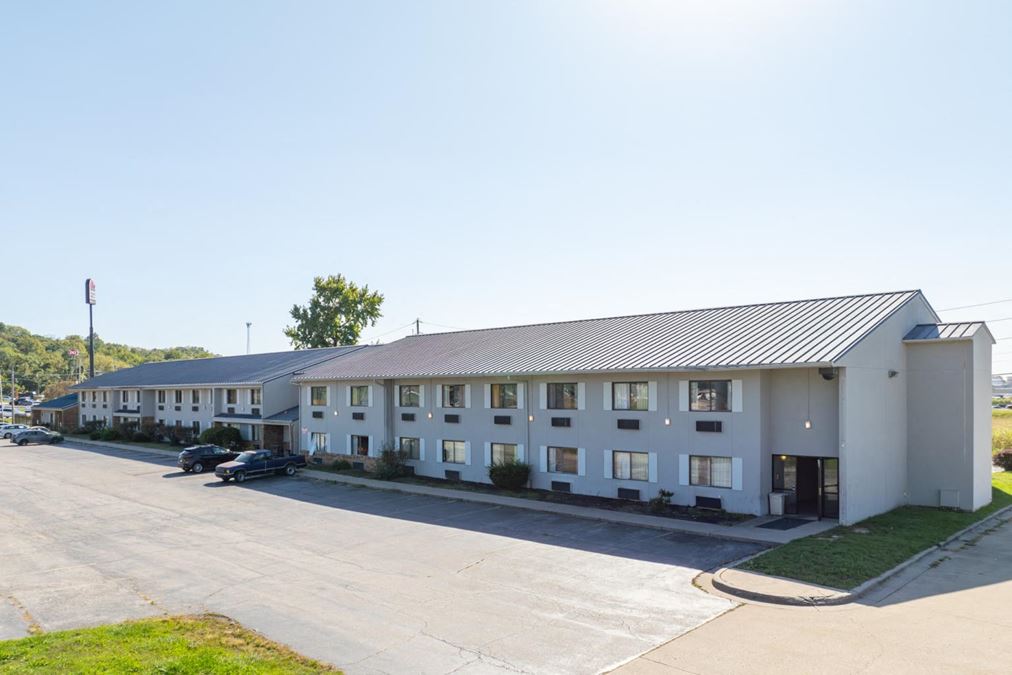 Lender Driven Sale | Days Inn & Suites St. Louis MSA | 84 Rooms | 80K VPD