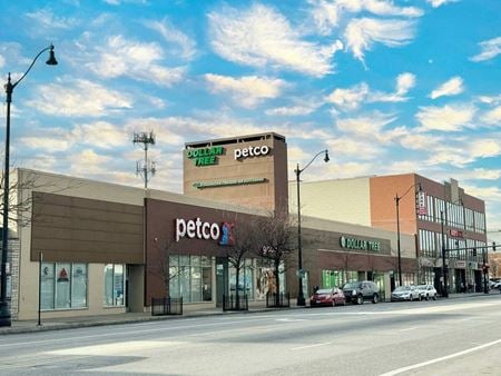Retail space for Rent at 613 & 627 W Roosevelt Road in Chicago