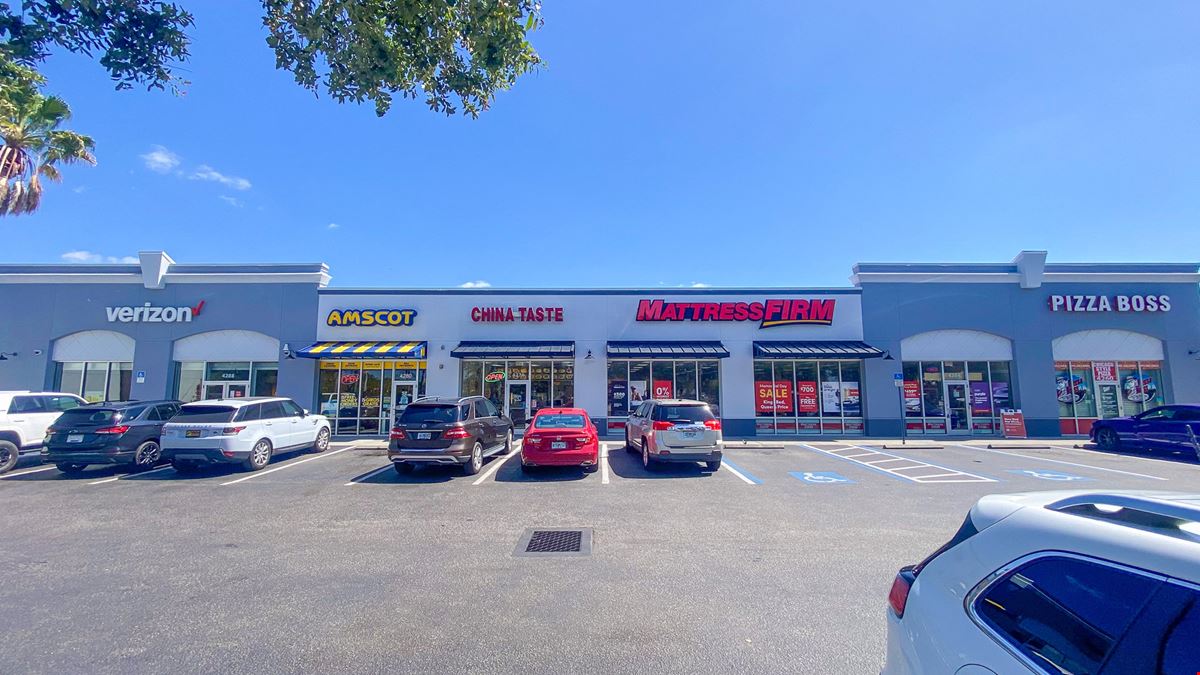 Shoppes of Venice Retail Space