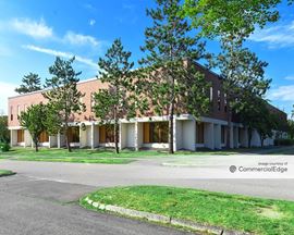 1 Davis Farm Road