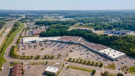 Oak Pointe Plaza