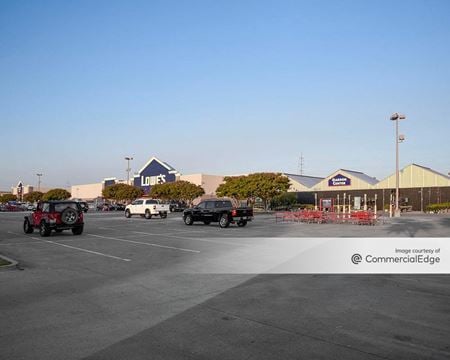 Retail space for Rent at 1420 North US Highway 77 in Waxahachie