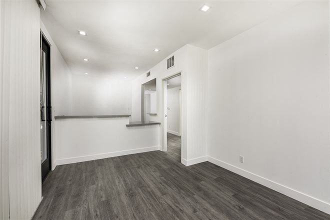 2777 Pacific Ave