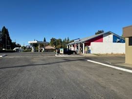 5660-5666 Main Ave