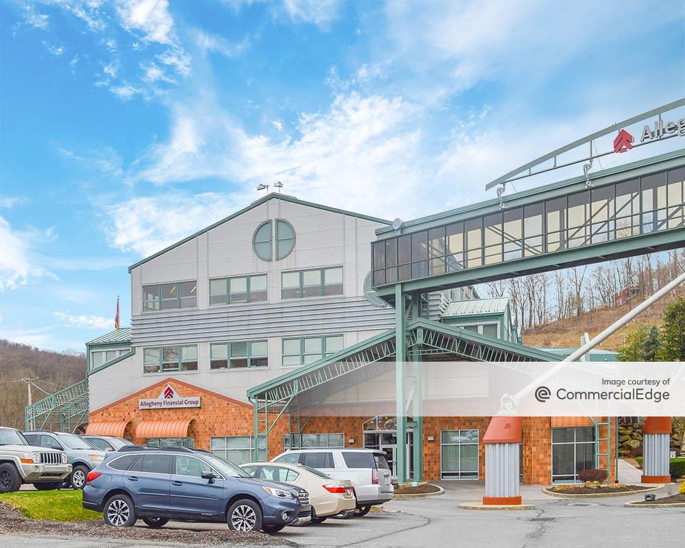 811 Camp Horne Road, Pittsburgh 