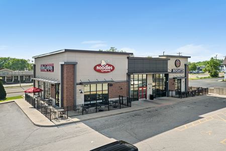 Retail space for Sale at 4700 N University St in Peoria