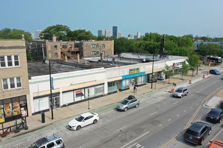 Retail space for Rent at 5965 N Clark St in Chicago