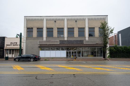 325 E 8TH AVENUE SUBLEASE