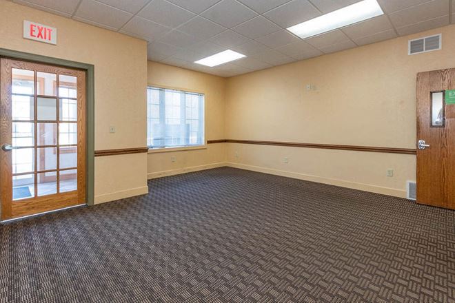 37 Professional Parkway - Medical & Professional Offices