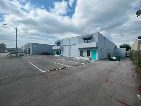Industrial space for Rent at 8095 NW 98th St in Hialeah Gardens