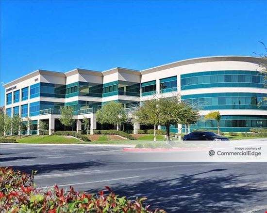 Valencia Corporate Plaza - Bldg. B