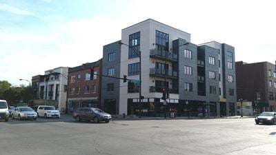 Former Starbucks Space at Incredible Lakeview Corner
