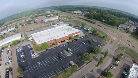 Photo of commercial space at 2323 Lakeland Drive in Flowood