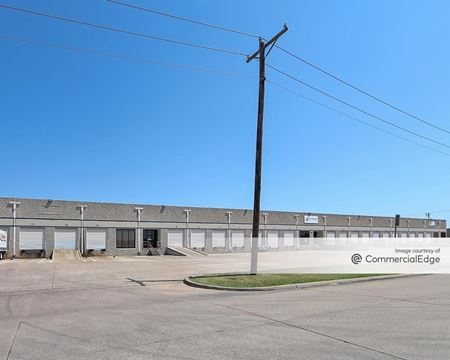 Photo of commercial space at 609 Avenue R in Grand Prairie