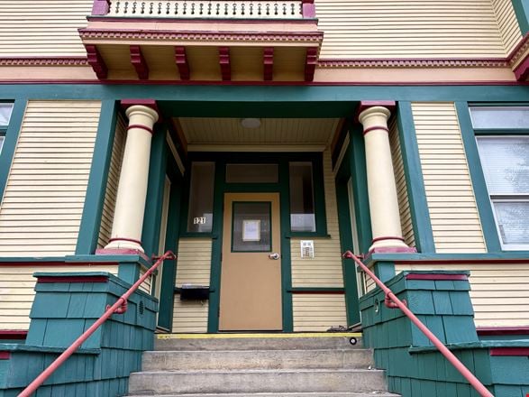 121 Menzies Street