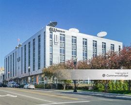Georgetown Center - 2121 Wisconsin Avenue
