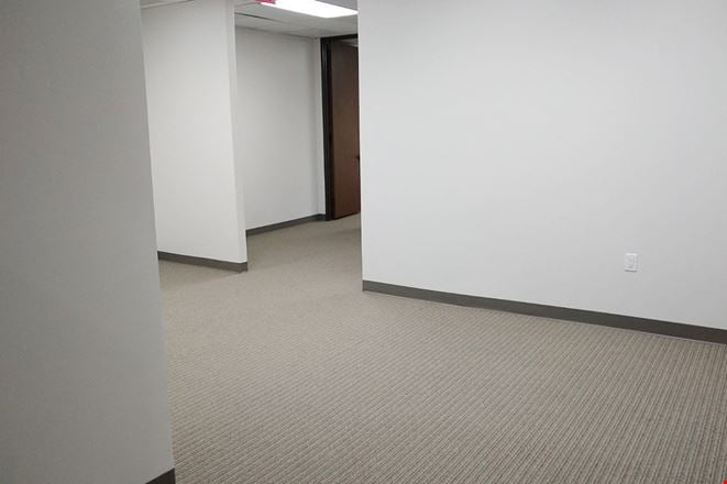 Workstyle Flexible Spaces - 7676 Hillmont