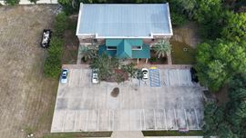 Mixed Use Medical Office w/ Three Apartment Rentals