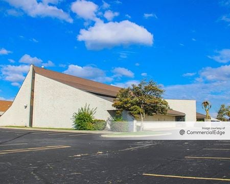 Office space for Rent at 33 New Towne Square Drive in Toledo