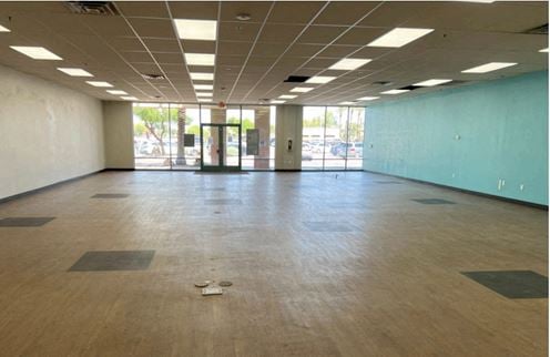 Palm Valley Marketplace SUBLEASE: Suite A08