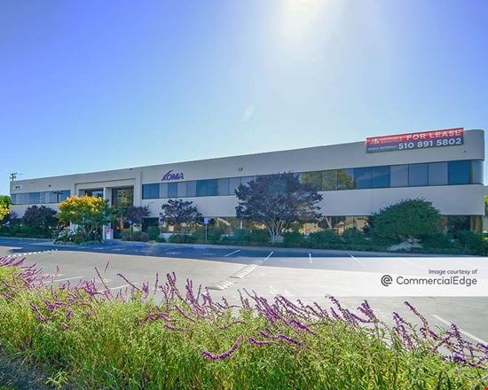 Aquatic Park Center - 2910 7th Street